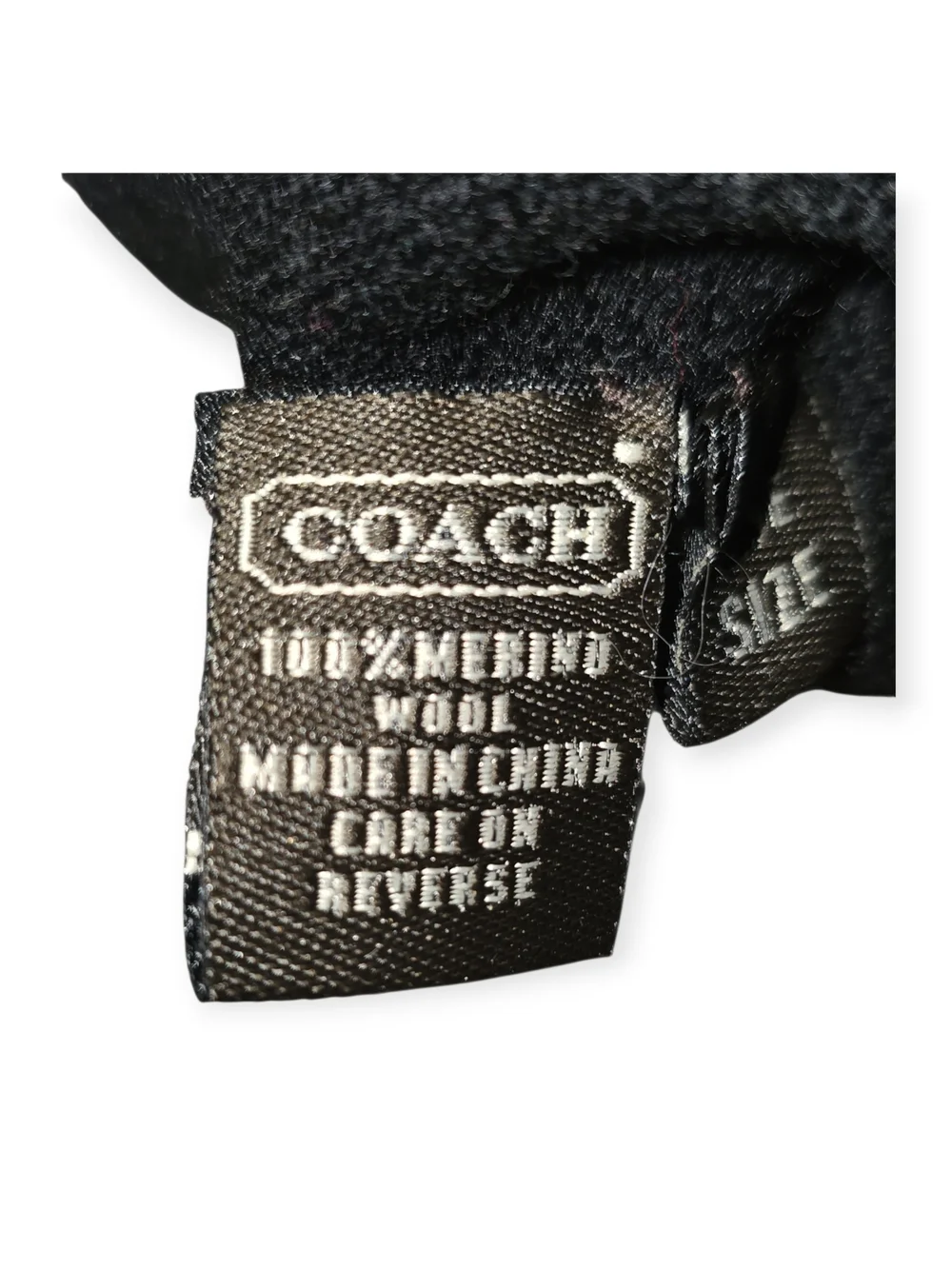 Women's NWOT Coach Signature 100% merino wool gloves, one size